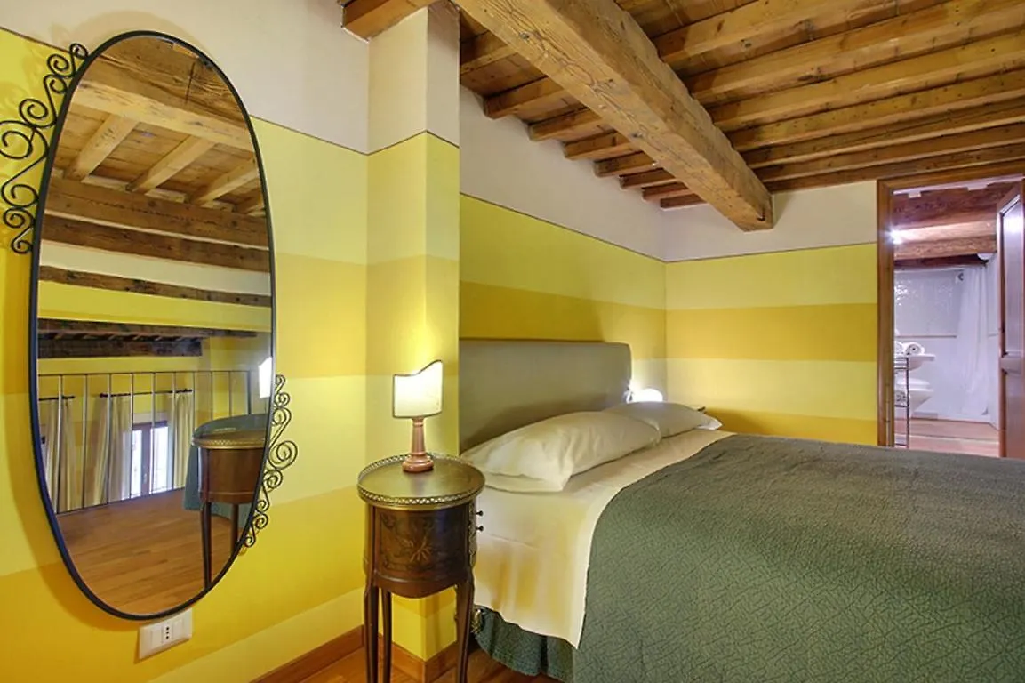 Apartments Puccini Florens Italien