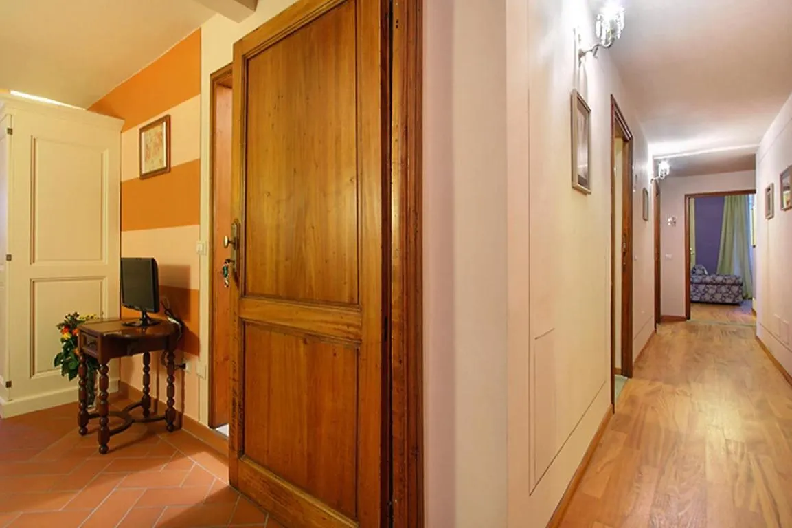 Apartments Puccini Florens 0*,